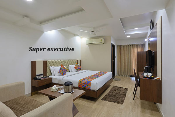 Super Exceutive Room, HOTEL AMBASSADOR VADODARA - Budget Hotels in Vadodara